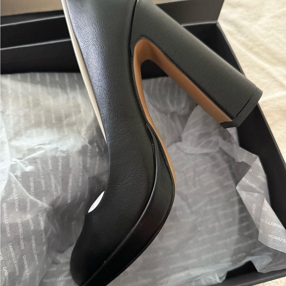Gabrielle Union Pumps